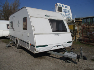 Knaus_lak�kocsi_k�ls�